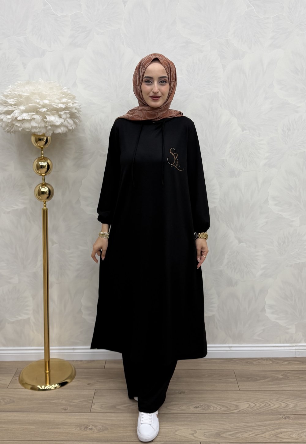 Sezgi Takım Siyah — Siyah